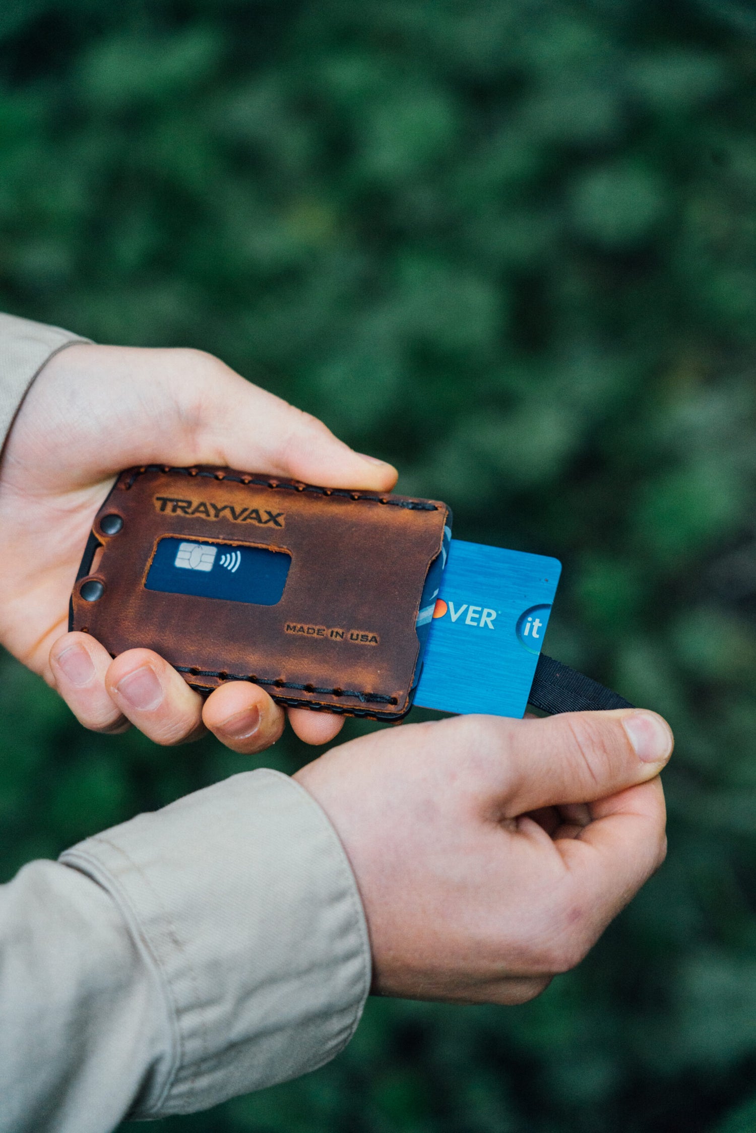Do men prefer bifold wallets or trifolds?